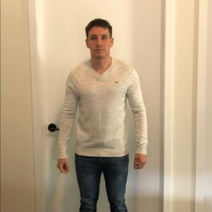 Hollister sweater